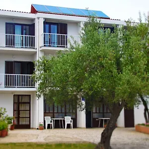 rooms-amfora.primorje-gorskikotar.com/