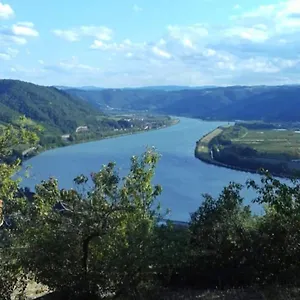 la-maison-bleue-ponsas.hotels-rhonealpes.com/