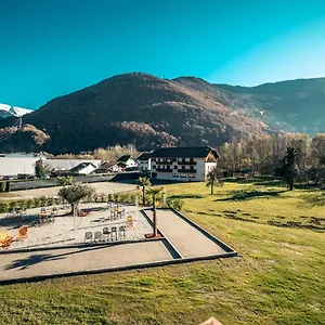 base-camp-lodge-albertville.hotels-rhonealpes.com/